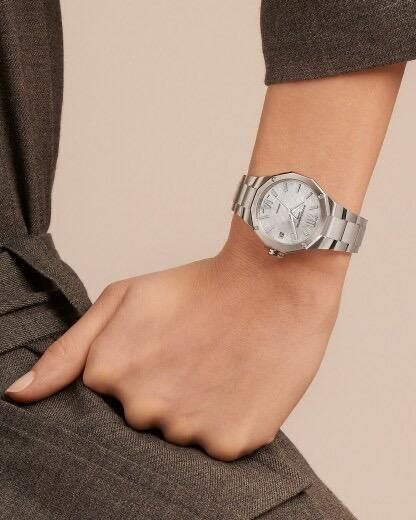 Riviera 10676