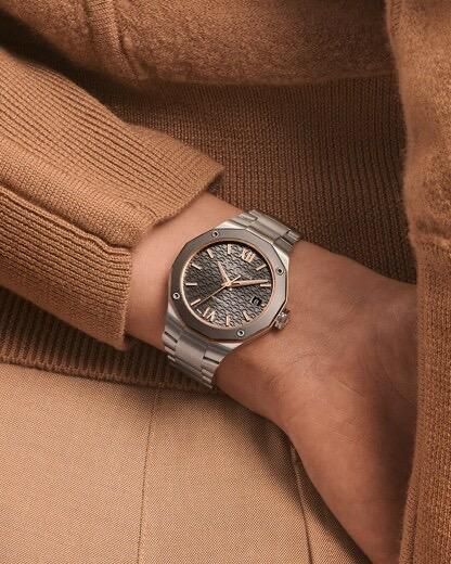 Riviera 10661