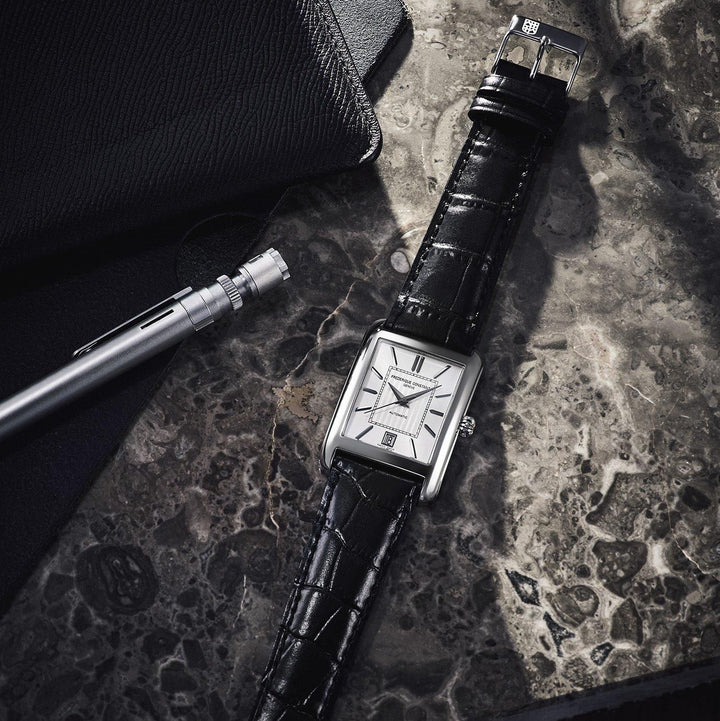 CLASSIC CARREE AUTOMATIC