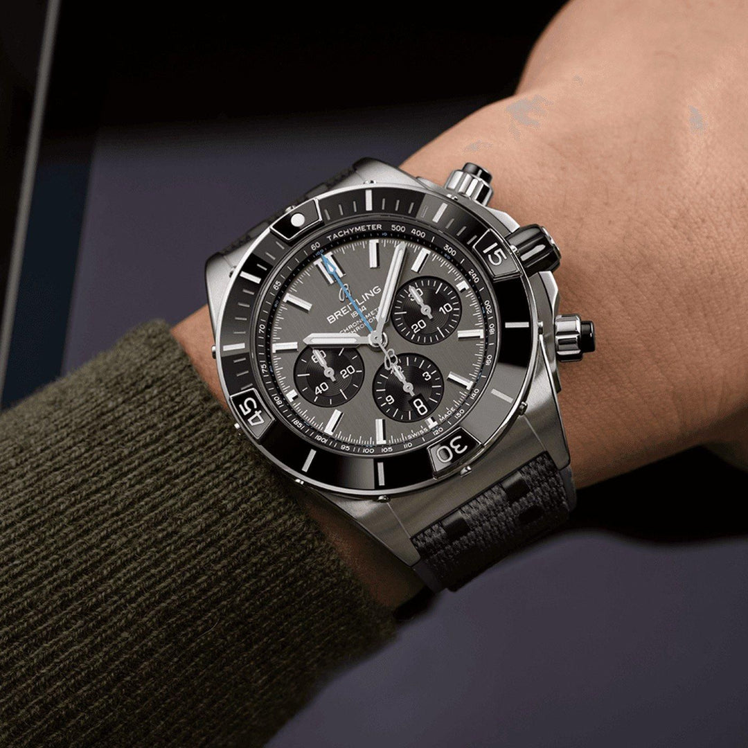 SUPERCHRONOMAT B01 44
