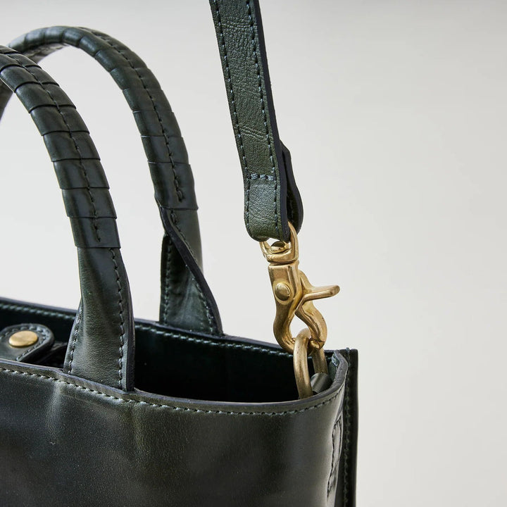 trace tote