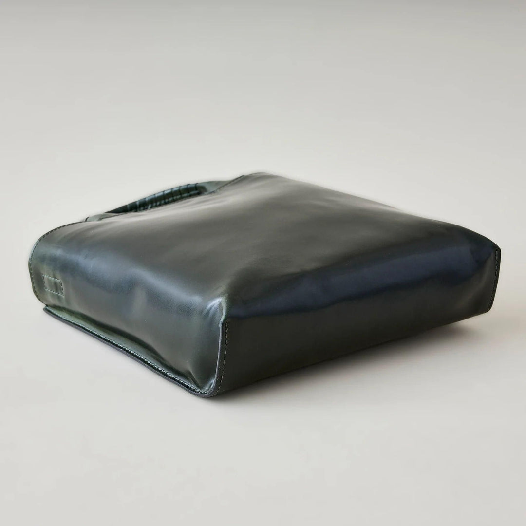 trace tote