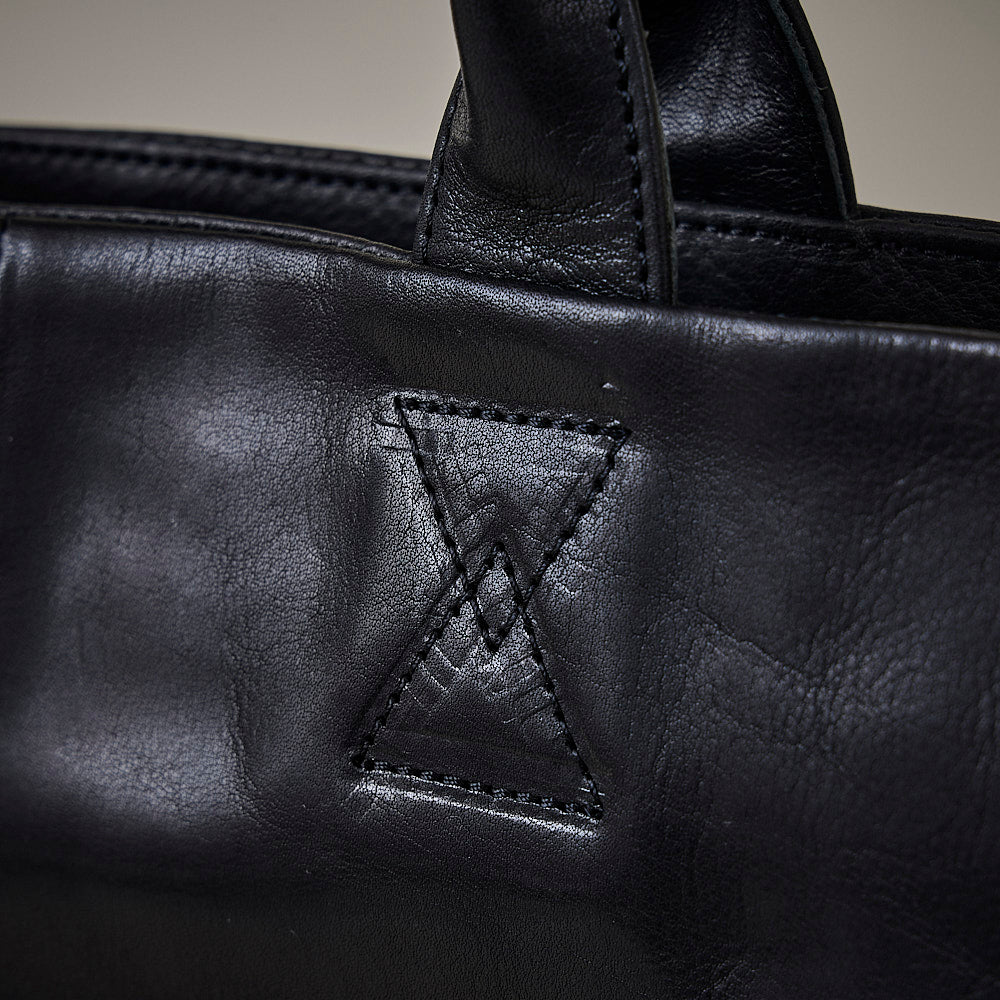 parallel tote MP