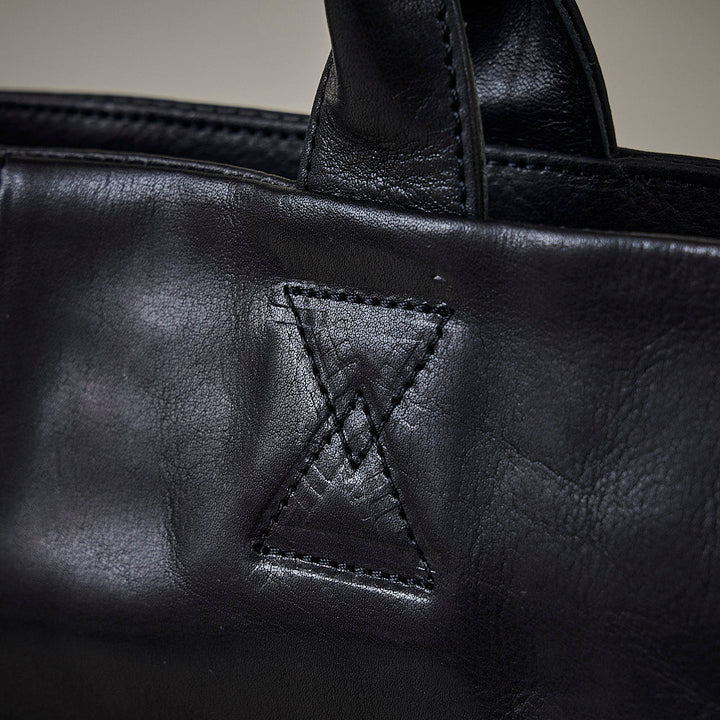 parallel tote MP