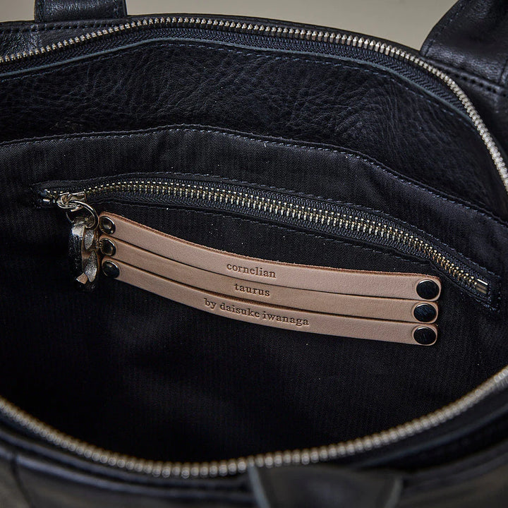 parallel tote MP