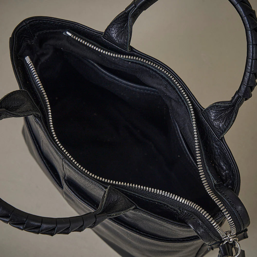 parallel tote MP