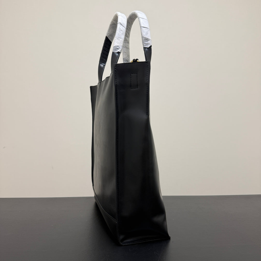 trace tote L