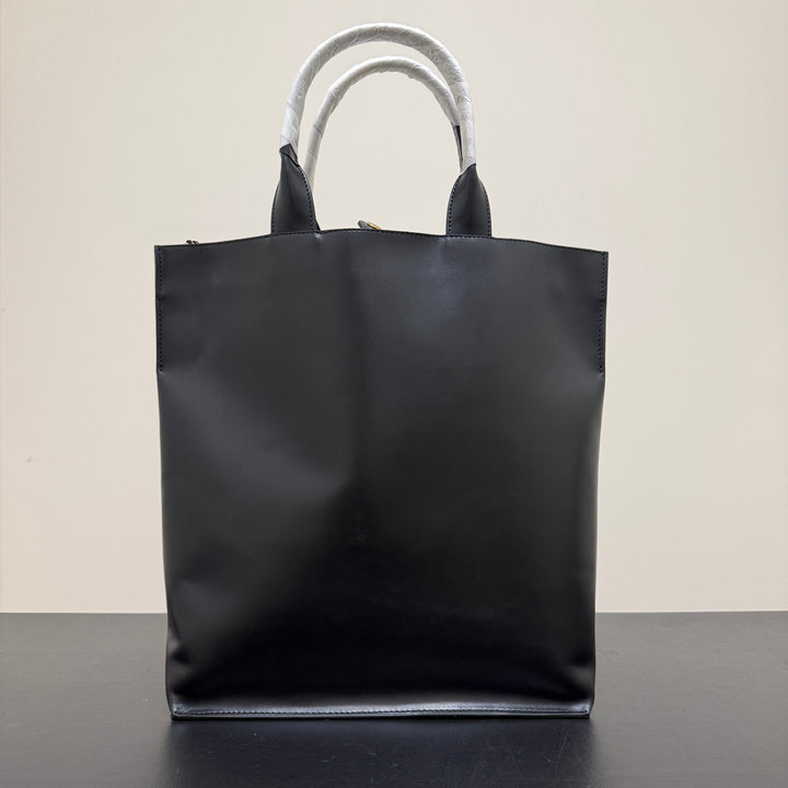 trace tote L