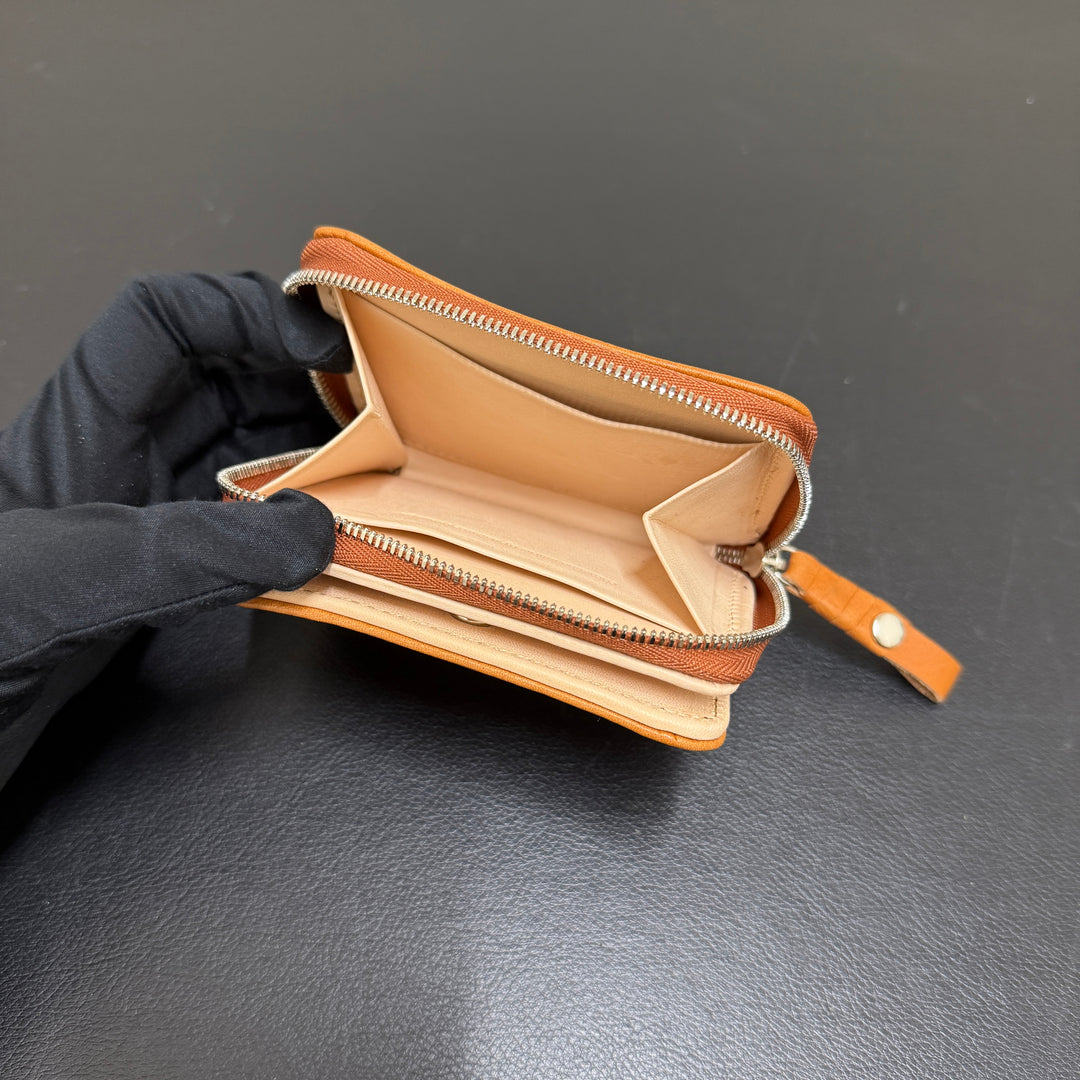 tower half wallet
